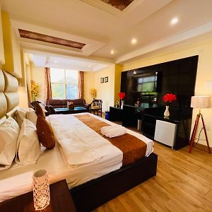 The Reo Twist, Haridwar